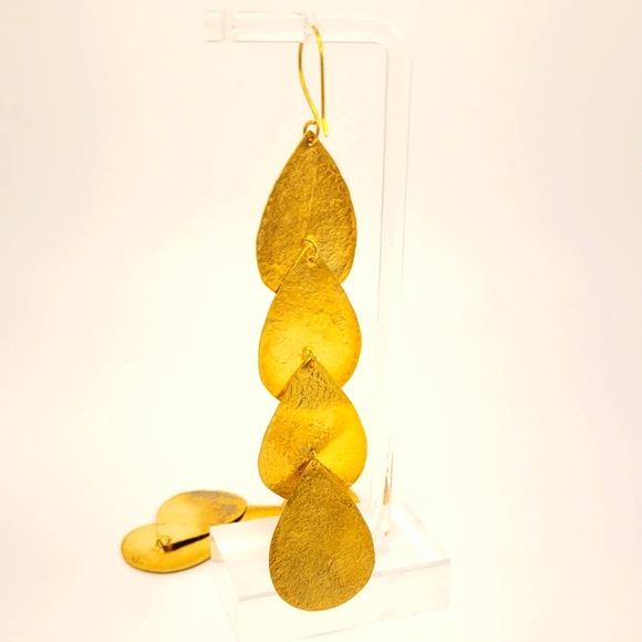 Mais x Frida Hanging Tear Drops Earrings NEW - Picture 3 of 5